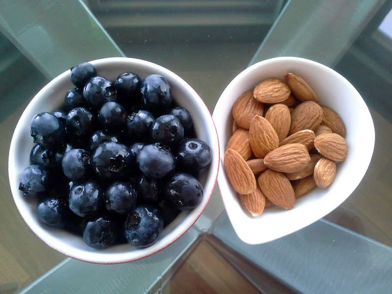 Benefits of blueberry and almonds 