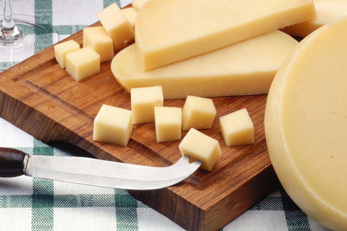 is provolone cheese healthy?